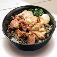 ハラミ・ハツ炭火焼き鳥丼